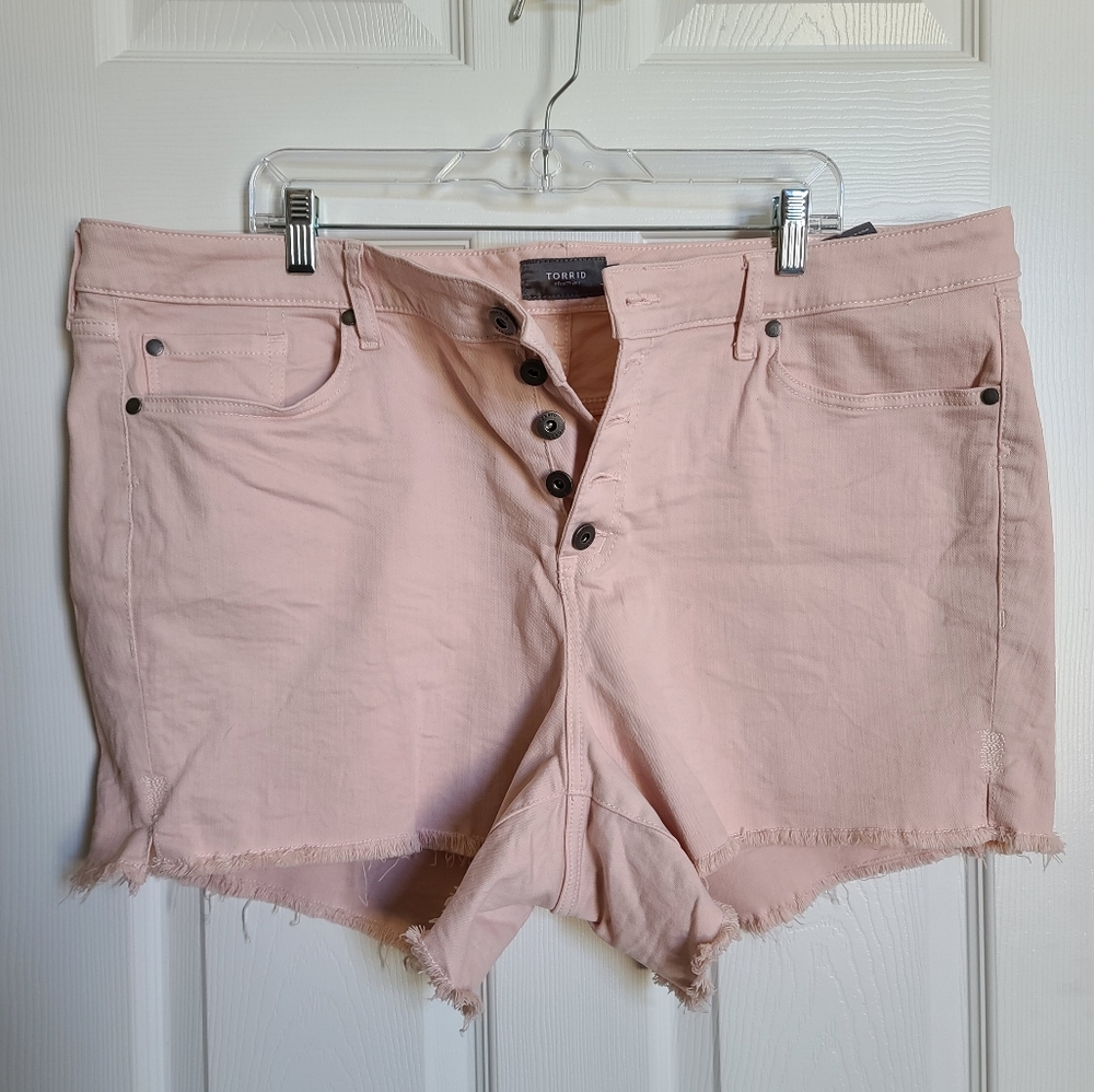Torrid Size 20 High Rise 5in Midi Short